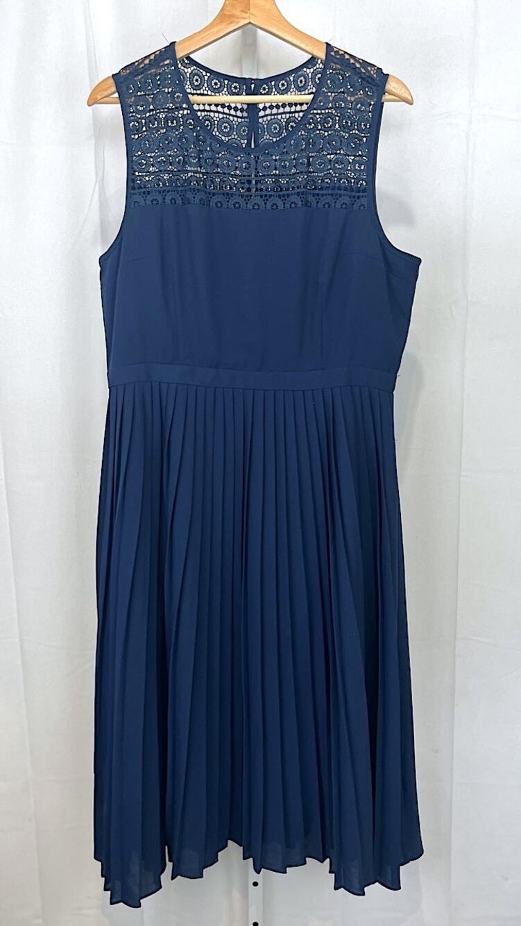 FERVOUR Modcloth Pleated Midi Dress Sheer Lace Trim Sleeveless Navy Blue Size XL